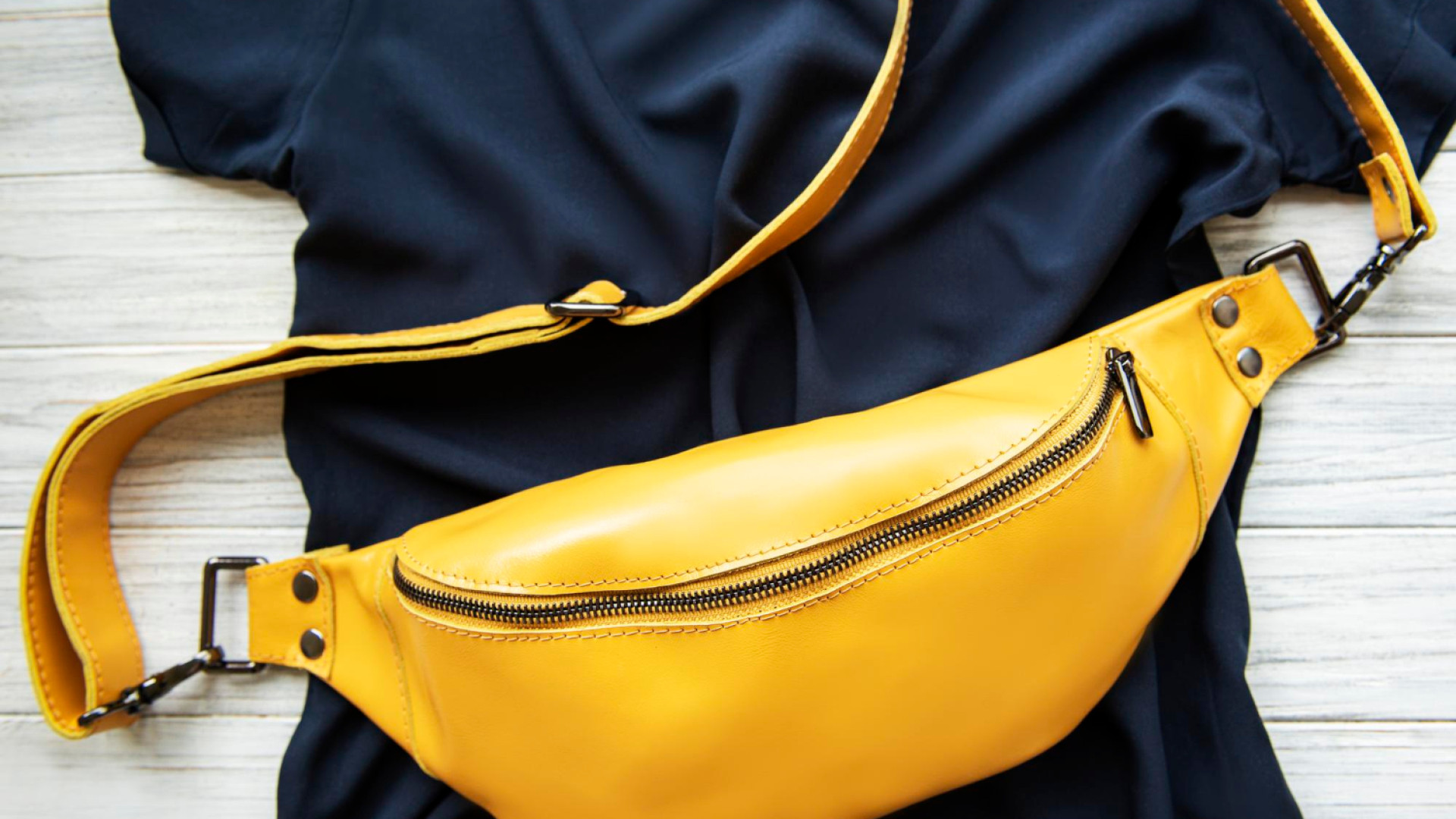 Pourquoi choisir le sac banane pour agrémenter votre style ?